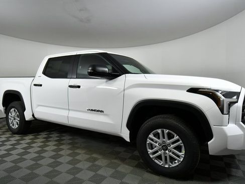 New 2026 Toyota Tundra SR5 image 9