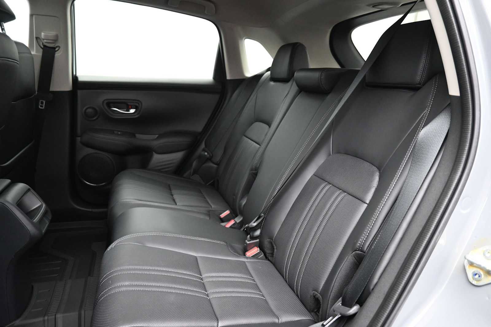 Used 2026 Honda HR-V EX-L image 13