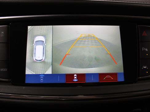 Used 2019 Buick Enclave Avenir w/ Avenir Technology Package FWD image 15