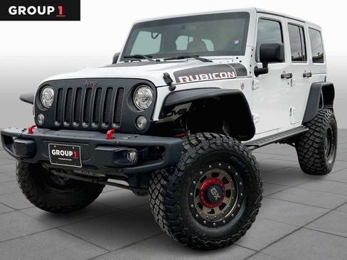 Used 2017 Jeep Wrangler Unlimited Rubicon image 1