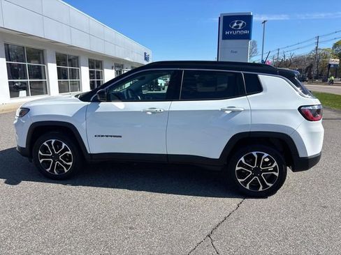 Used 2022 Jeep Compass Limited AWD/4WD image 6