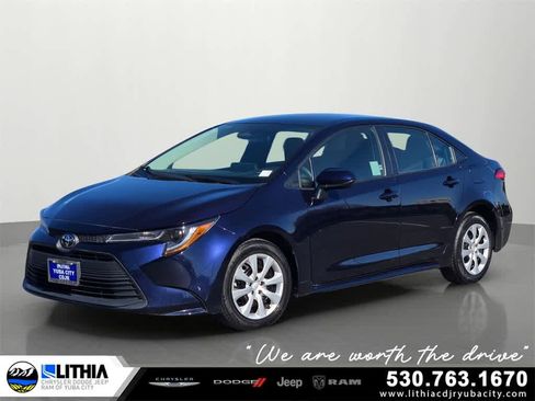 Used 2023 Toyota Corolla LE image 1