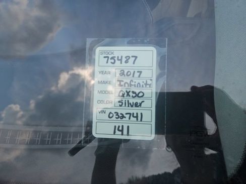 Used 2017 INFINITI QX30 Premium w/ Navigation Package FWD image 33