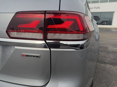 Used 2021 Volkswagen Atlas SE image 23