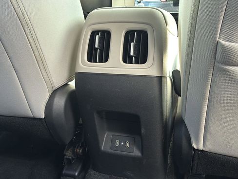 Used 2025 Hyundai Tucson SEL FWD image 8