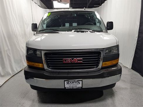 Used 2024 GMC Savana 2500 w/ Driver Convenience Package image 8