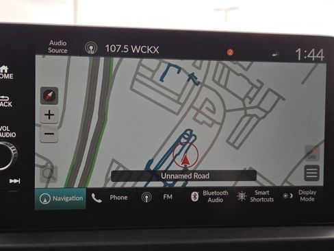 Used 2024 Honda Pilot Touring image 5