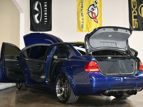 Used 2011 BMW M3 Sedan RWD image 92