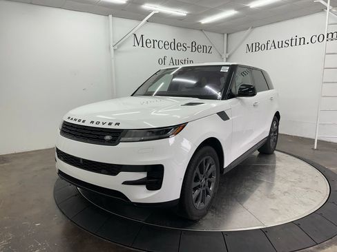 Used 2023 Land Rover Range Rover Sport SE AWD/4WD image 3