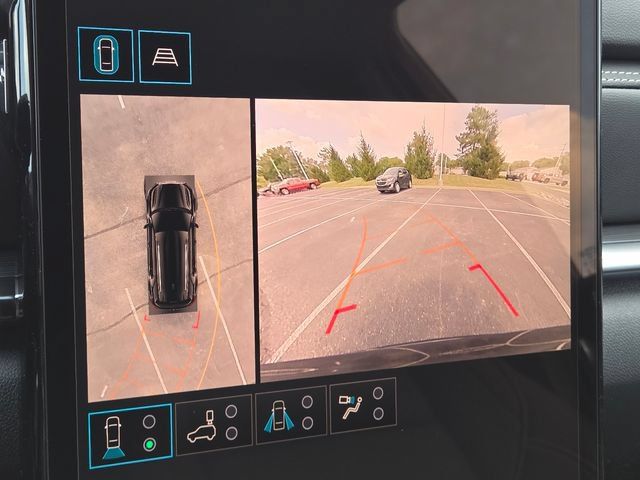New 2027 GMC Terrain Elevation w/ Elevation Premium Package AWD/4WD image 9