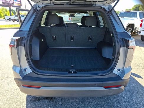 Used 2025 Chevrolet Equinox LT AWD/4WD image 29