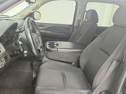 Used 2009 Chevrolet Suburban LS image 15