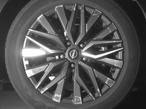 Used 2025 Nissan Altima 2.5 SV image 13