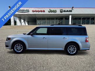 Used 2019 Ford Flex SE video 3