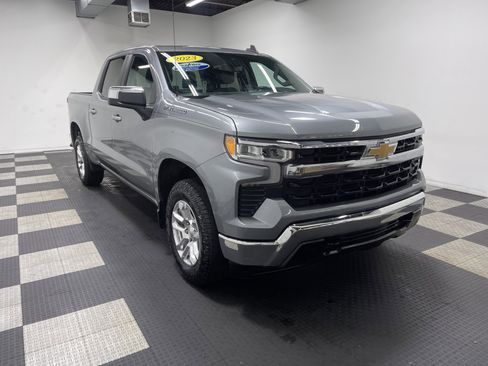 Used 2023 Chevrolet Silverado 1500 LT AWD/4WD image 6