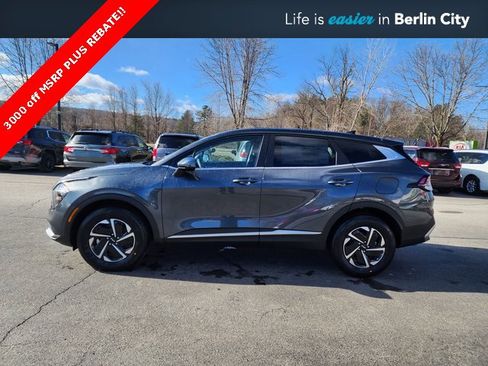 New 2025 Kia Sportage LX image 4