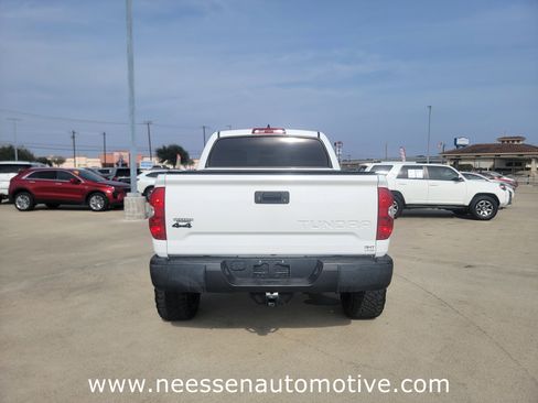Used 2020 Toyota Tundra SR5 w/ SR5 Upgrade Package image 6