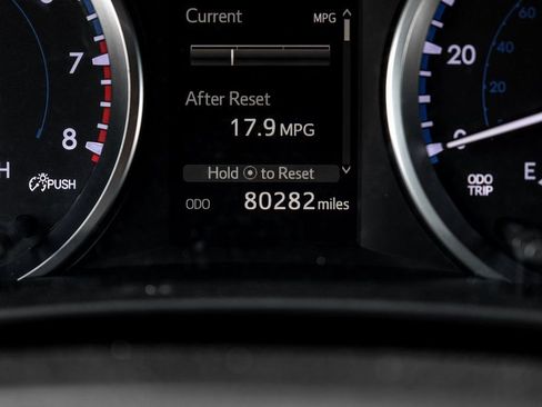 Used 2017 Toyota Highlander Plus image 3