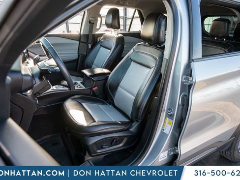 Used 2023 Ford Explorer XLT w/ Equipment Group 202A image 4