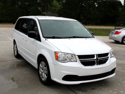 Used 2016 Dodge Grand Caravan SE w/ Quick Order Package 29E SE image 21