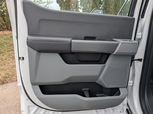 Used 2025 Ford F250 XL w/ STX Appearance Package image 37