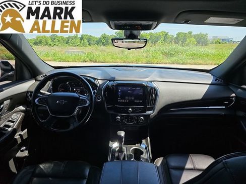 Used 2023 Chevrolet Traverse RS AWD/4WD image 20