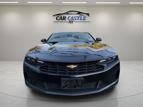 Used 2023 Chevrolet Camaro LT image 3