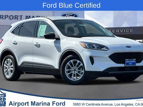 Certified 2022 Ford Escape SE FWD image 1