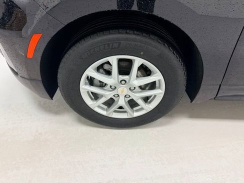 Certified 2024 Chevrolet Equinox LT w/ LPO, Floor Liner Package FWD image 17