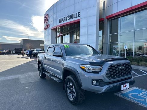 Used 2021 Toyota Tacoma TRD Off-Road image 1