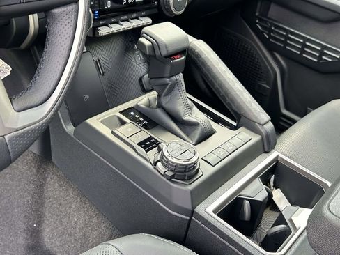 New 2026 Toyota 4Runner TRD Off-Road Premium AWD/4WD image 20