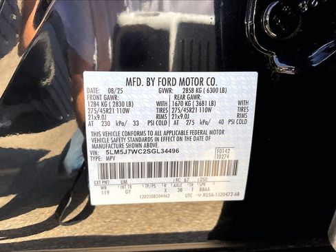 Used 2025 Lincoln Aviator Reserve image 35