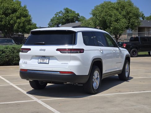 New 2026 Jeep Grand Cherokee L Laredo AWD/4WD image 4