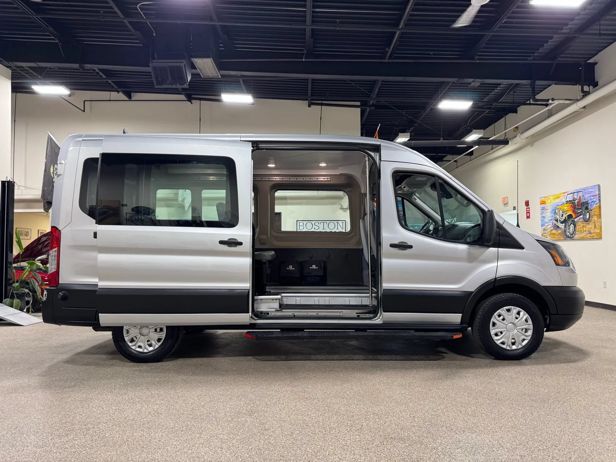 Used 2019 Ford Transit 250 148 Medium Roof RWD image 22