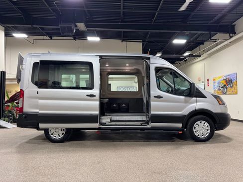 Used 2019 Ford Transit 250 148 Medium Roof image 22