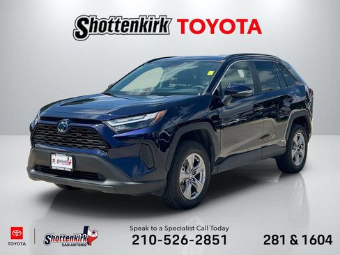 Used 2023 Toyota RAV4 XLE AWD/4WD image 1