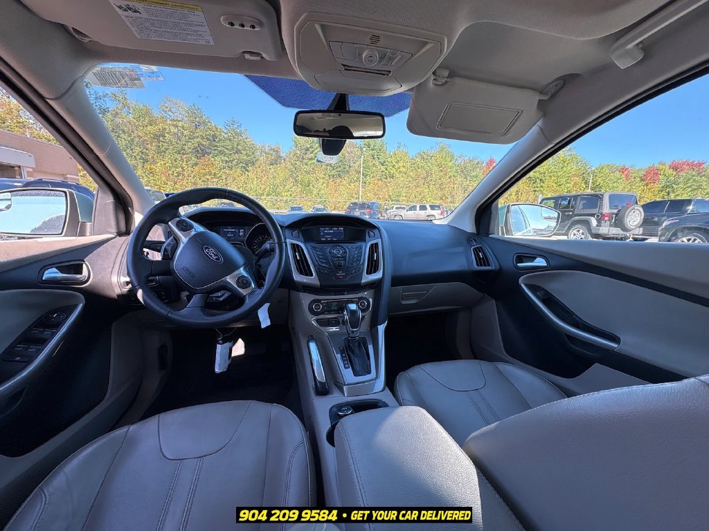 Used 2012 Ford Focus SEL FWD image 5