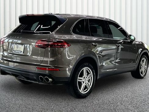 Used 2016 Porsche Cayenne S AWD/4WD image 6