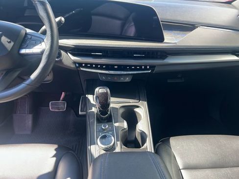 Used 2024 Cadillac XT4 Sport w/ Technology Package AWD/4WD image 11