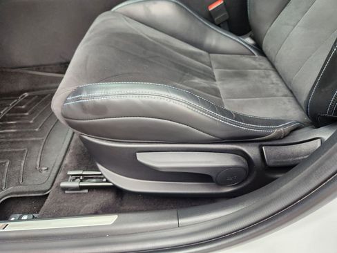 Used 2025 Hyundai Elantra N FWD image 16