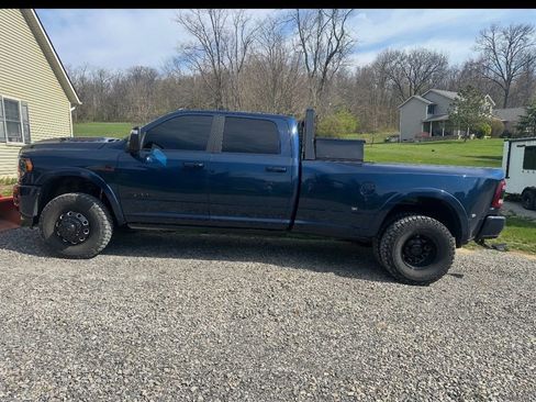 Used 2023 RAM 3500 Limited AWD/4WD image 4