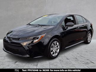 Used 2023 Toyota Corolla LE FWD video 1