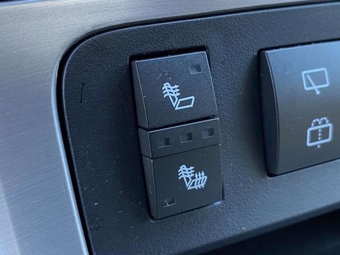 Used 2009 GMC Acadia SLT w/ LPO, Hit The Road Package image 32