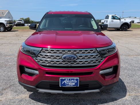 Certified 2022 Ford Explorer Limited w/ Equipment Group 301A RWD image 7