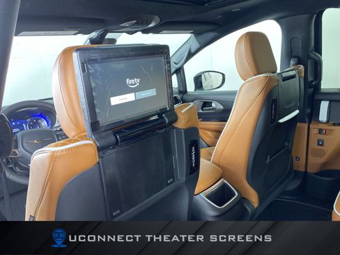 New 2026 Chrysler Pacifica Pinnacle AWD/4WD image 30