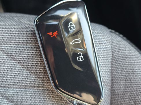 New 2026 Volkswagen Tiguan S image 27