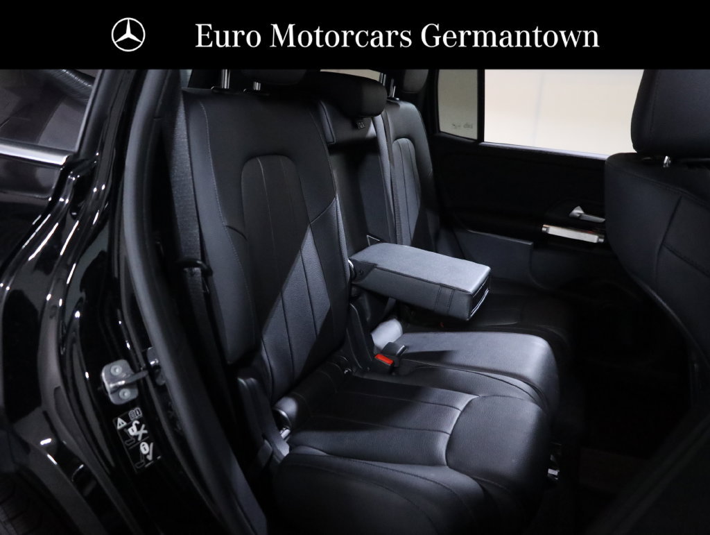 Used 2023 Mercedes-Benz GLB 250 4MATIC w/ Premium Package image 45