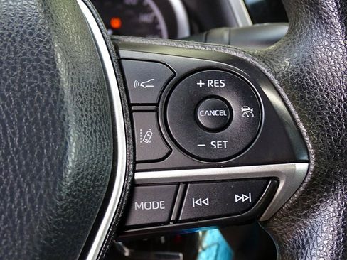 Used 2021 Toyota Camry LE FWD image 22