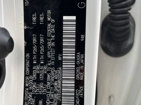 Used 2021 Toyota 4Runner SR5 RWD image 9