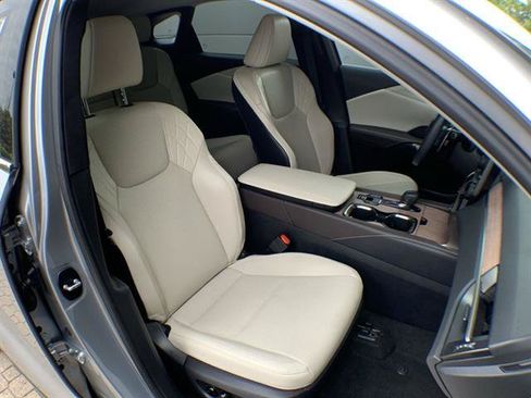 Used 2023 Lexus RX 350 Premium w/ Accessory Package (Z1) FWD image 25